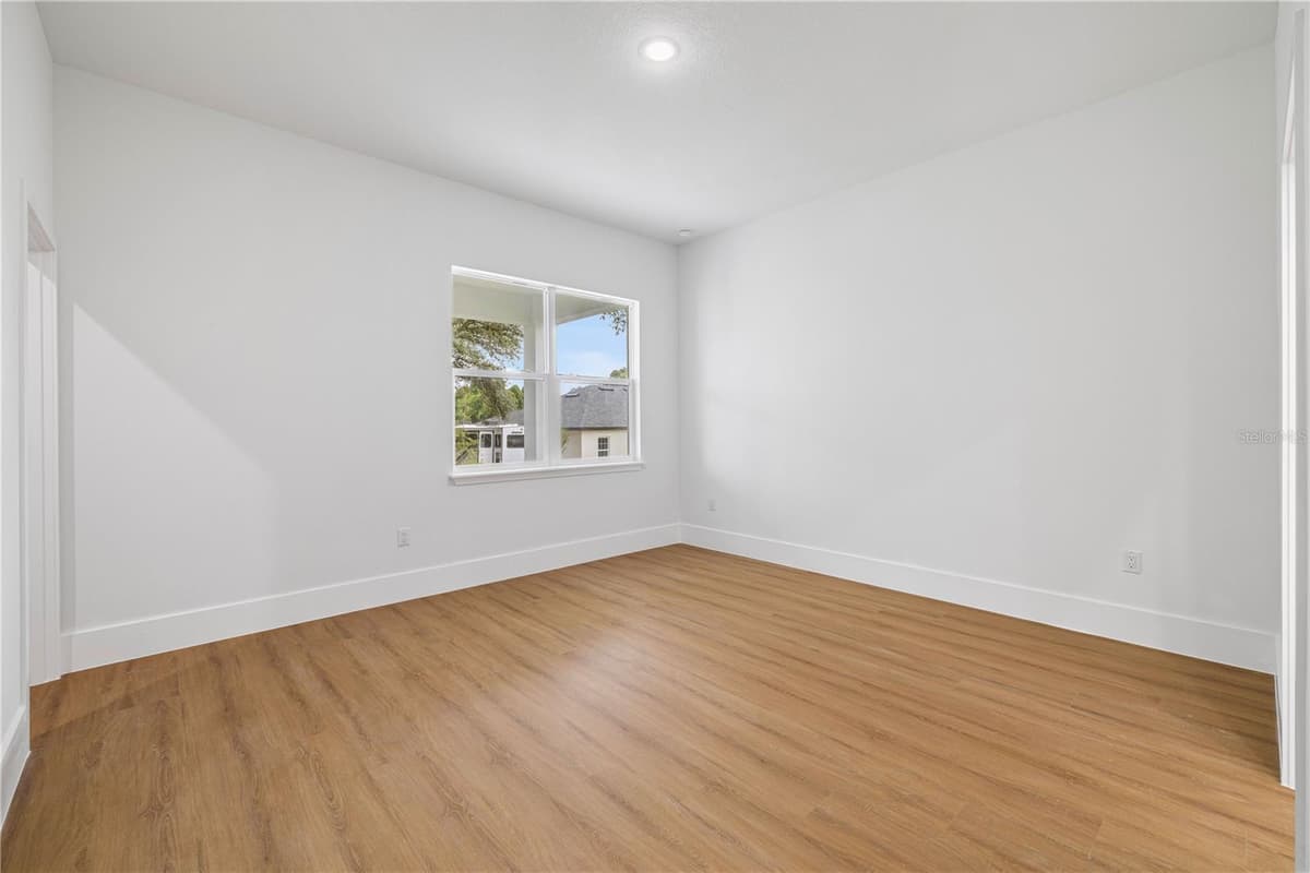 13684 43RD CIRCLE — photo 31 of 43
