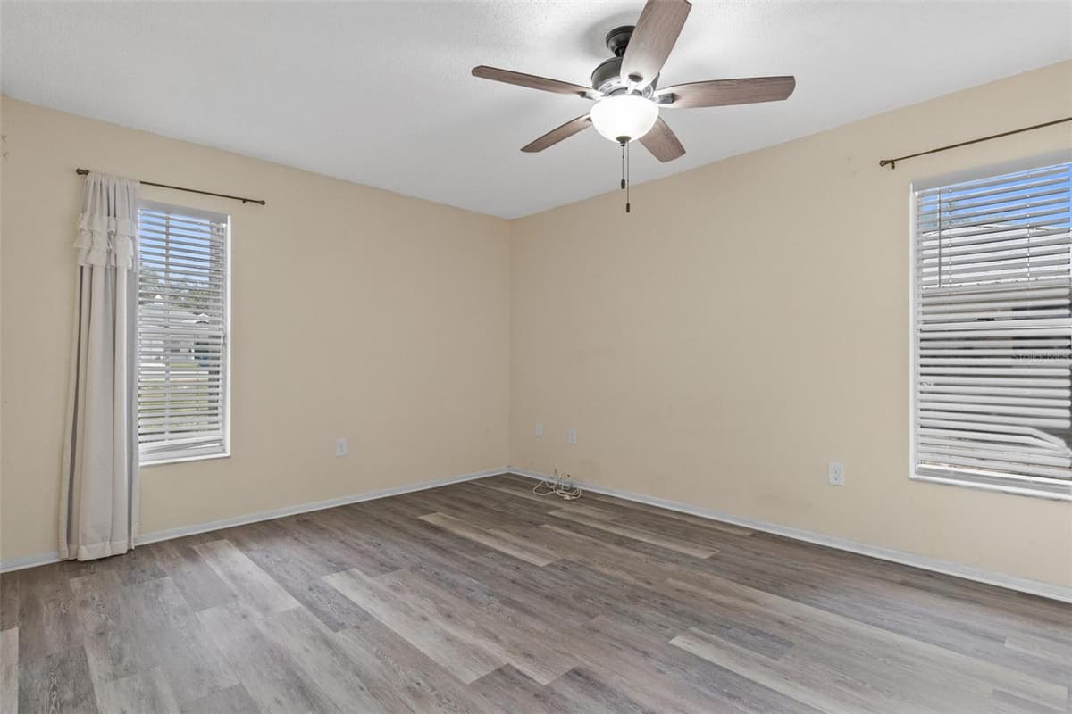 9108 SPRING HILL DRIVE — photo 17 of 35