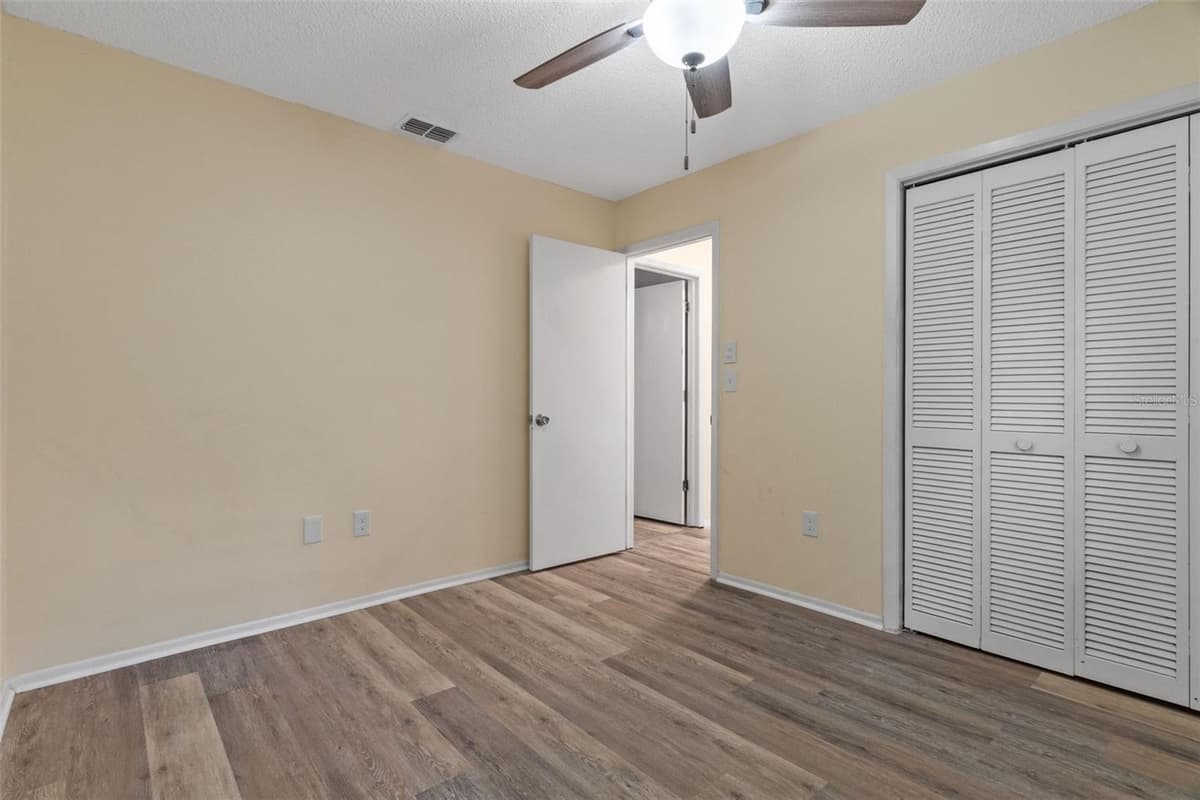 9108 SPRING HILL DRIVE — photo 24 of 35