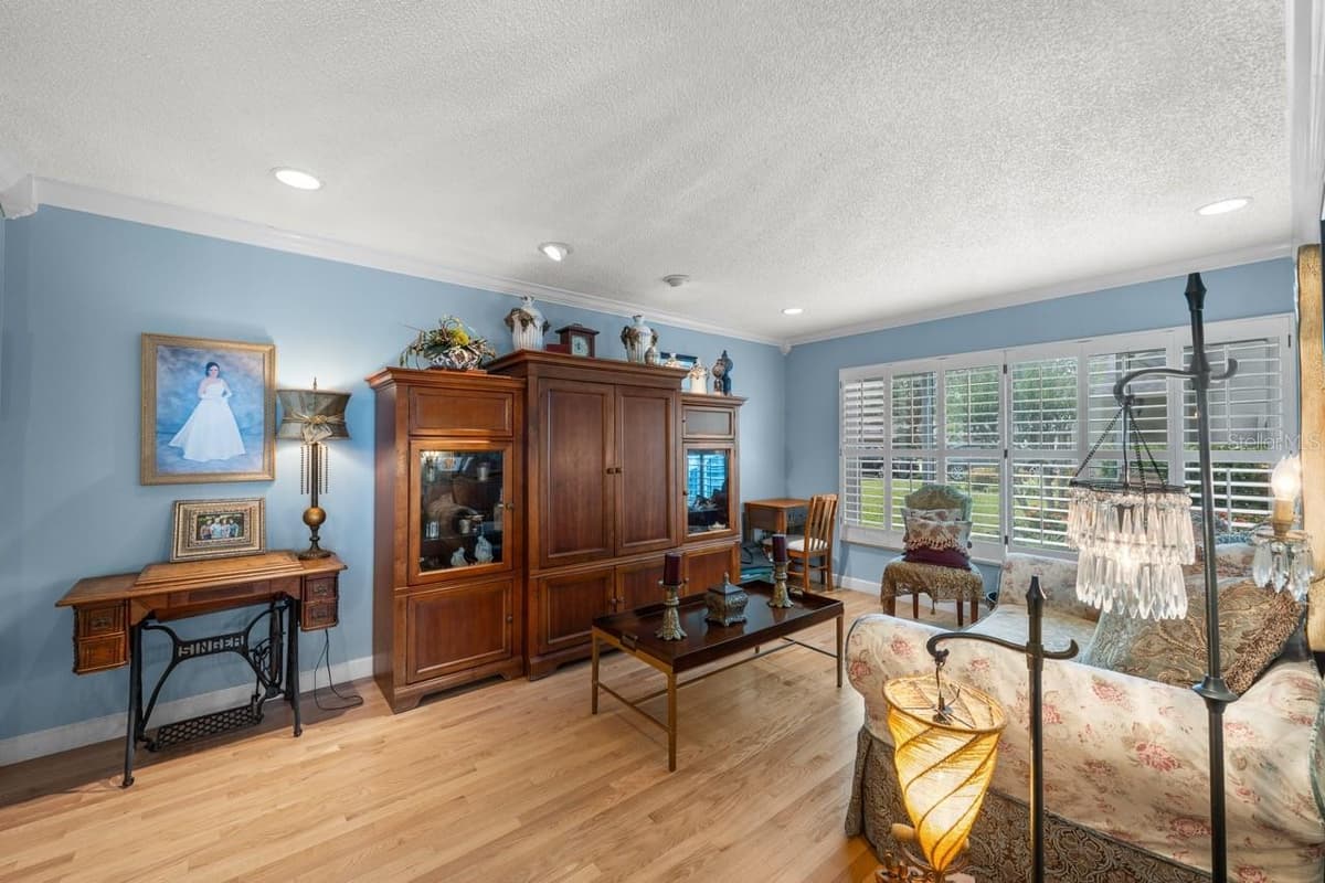 3303 EL AMADOR COURT — photo 12 of 64