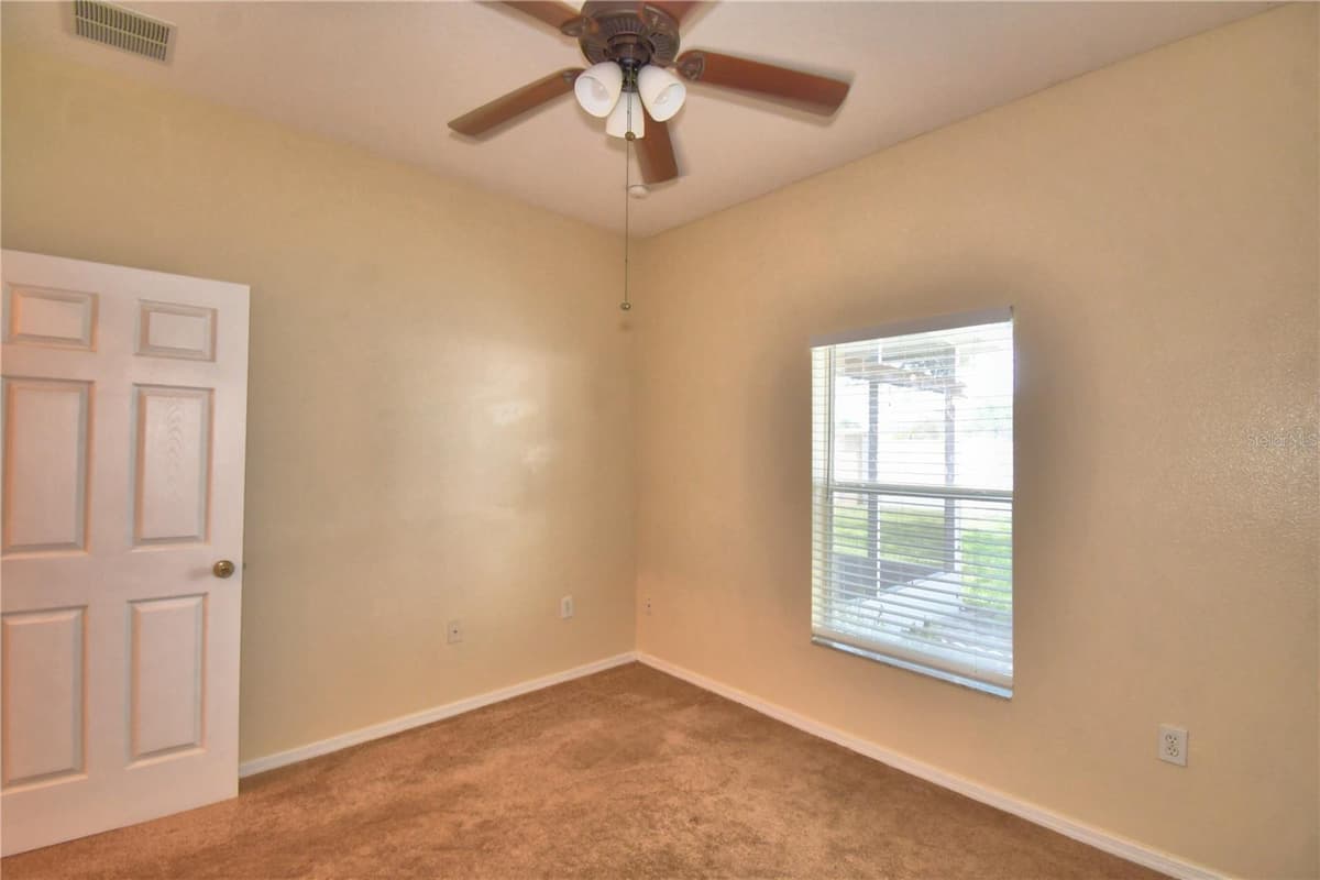 5621 FOREST RIDGE DRIVE — photo 37 of 52