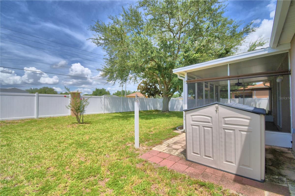 5621 FOREST RIDGE DRIVE — photo 50 of 52