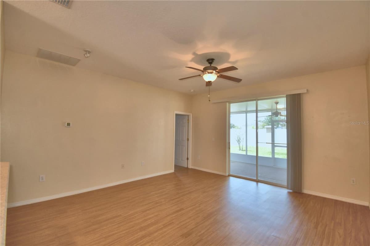 5621 FOREST RIDGE DRIVE — photo 8 of 52