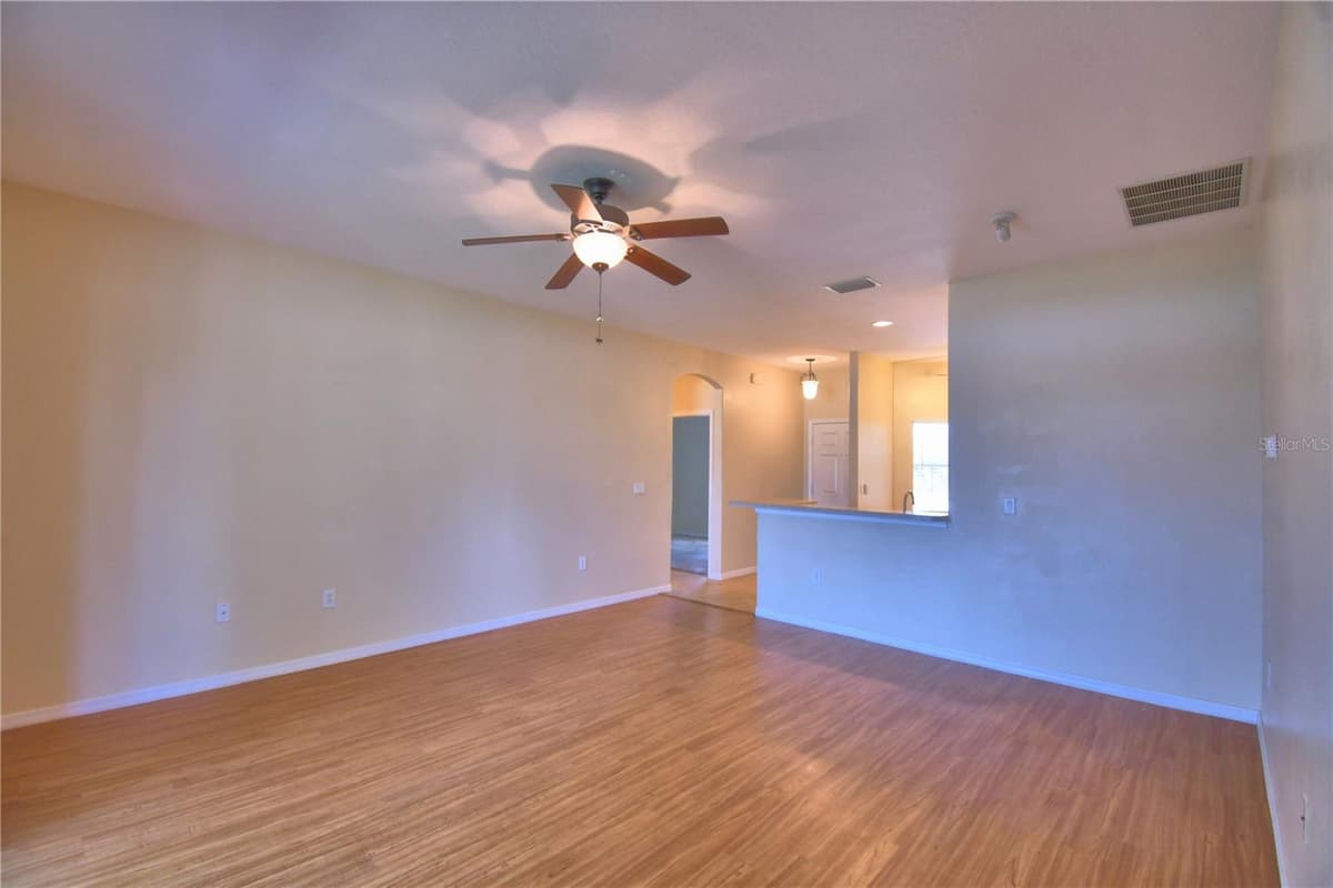 5621 FOREST RIDGE DRIVE — photo 10 of 52