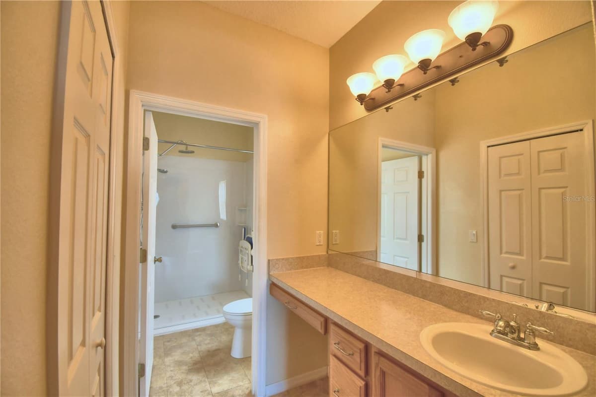 5621 FOREST RIDGE DRIVE — photo 22 of 52