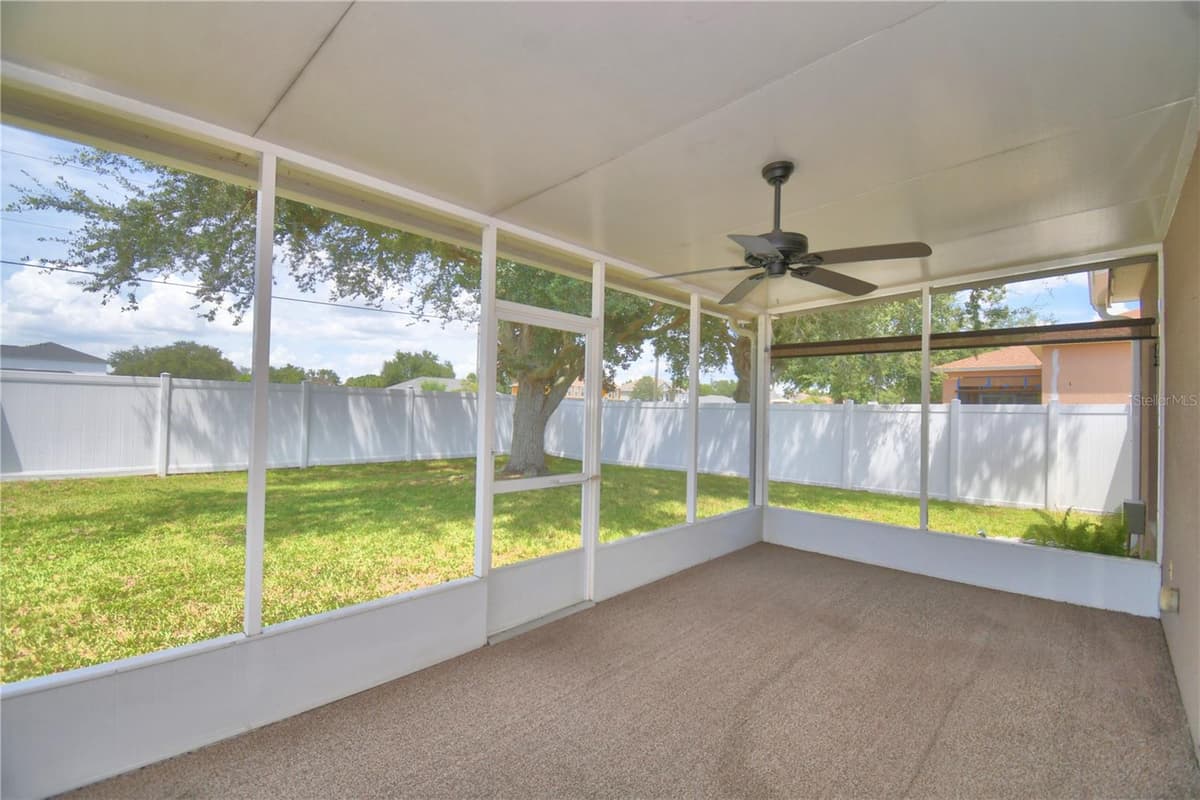 5621 FOREST RIDGE DRIVE — photo 40 of 52