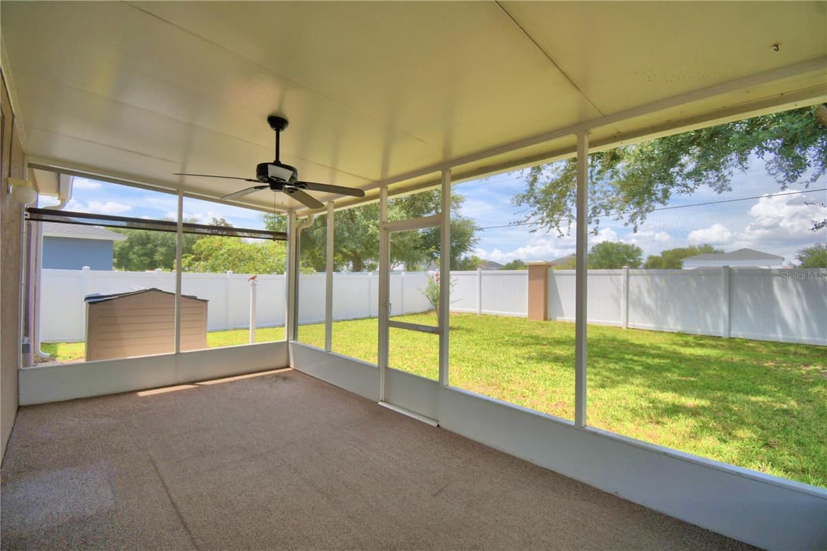 5621 FOREST RIDGE DRIVE — photo 41 of 52