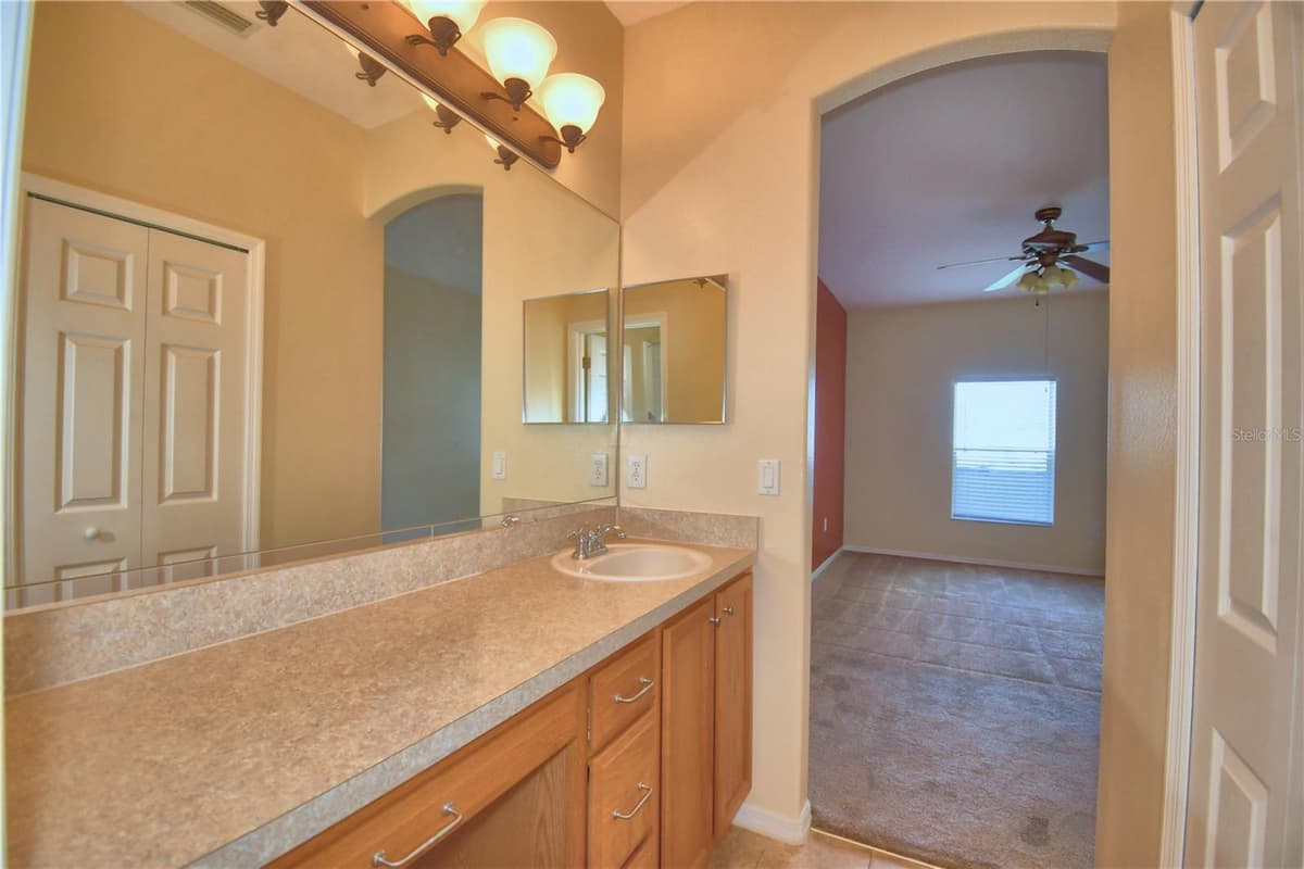 5621 FOREST RIDGE DRIVE — photo 26 of 52