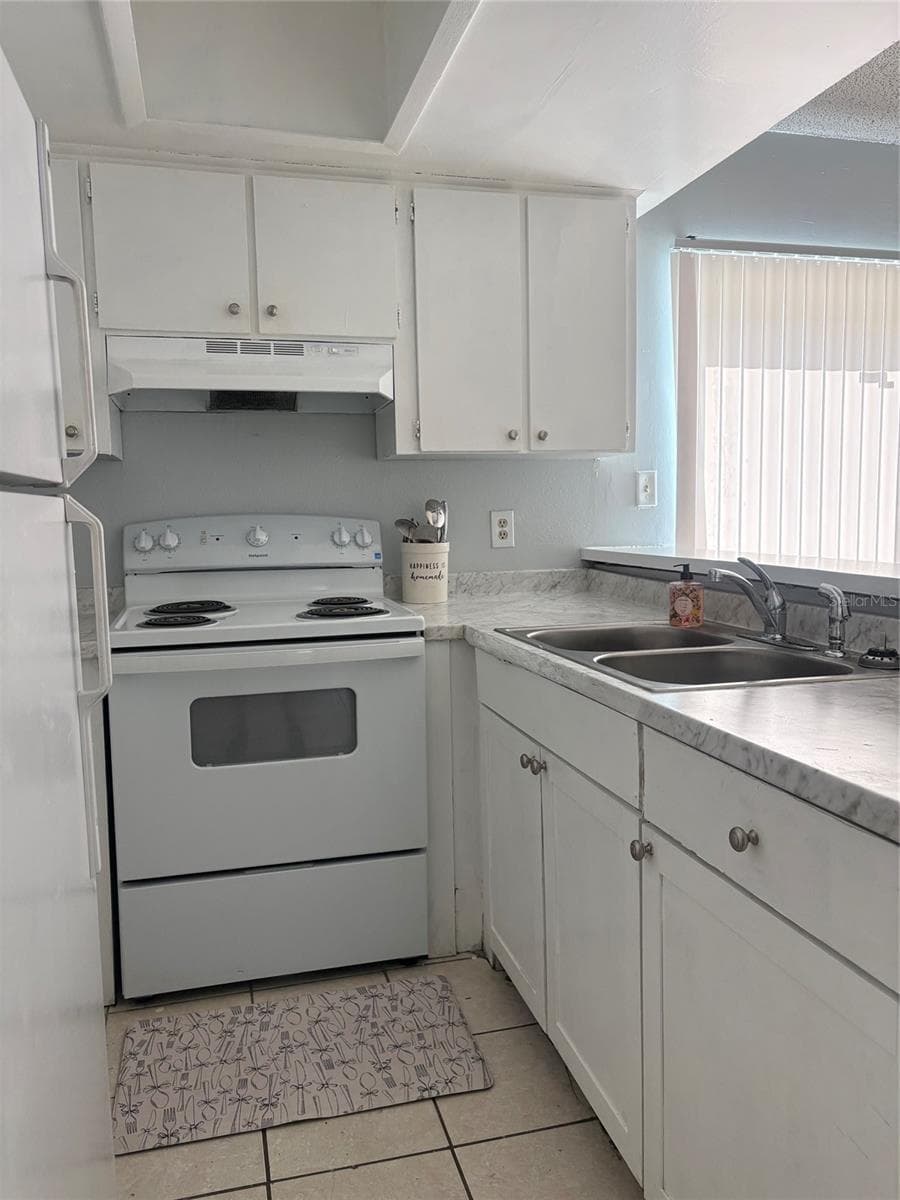 13045 LONDONDARY PLACE — photo 4 of 12