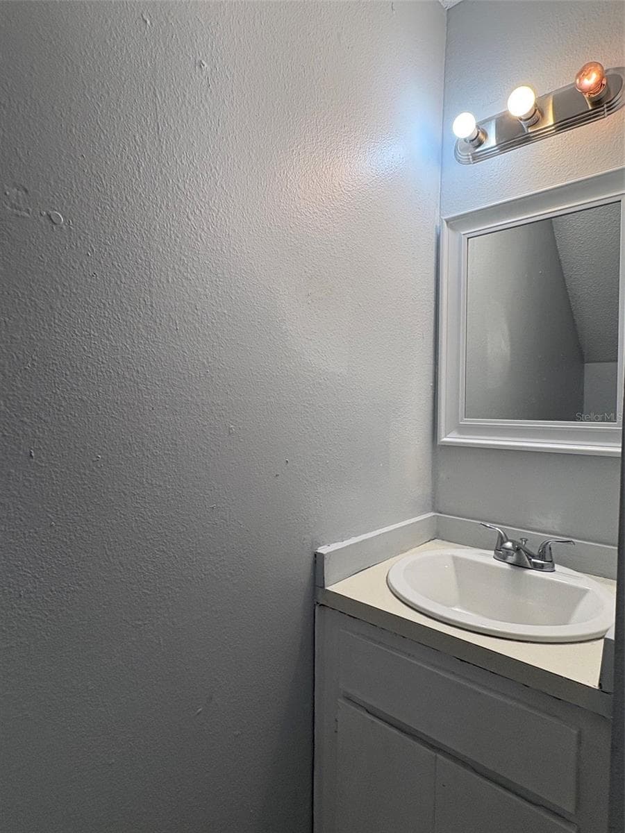 13045 LONDONDARY PLACE — photo 10 of 12