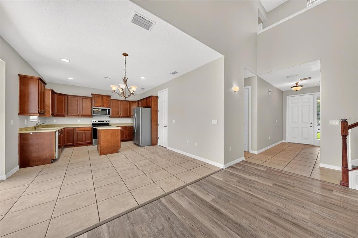 3626 OAK BROOK LANE — photo 5 of 72