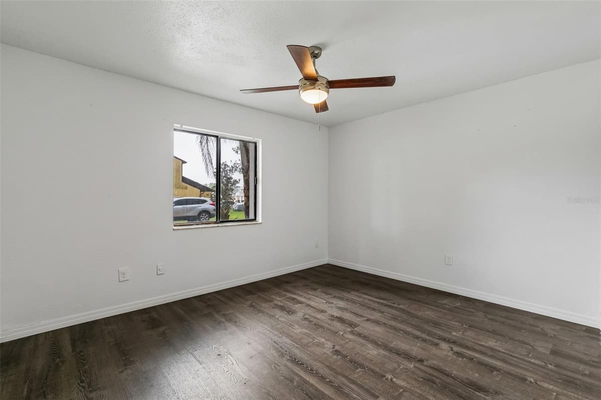 2835 HUNT CLUB LANE — photo 15 of 20