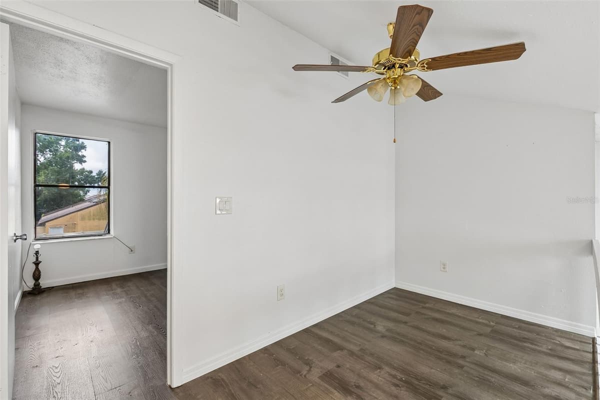 2835 HUNT CLUB LANE — photo 16 of 20
