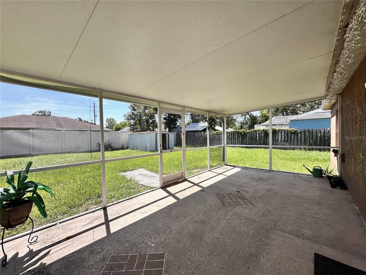 3190 AMBASSADOR AVENUE — photo 15 of 18
