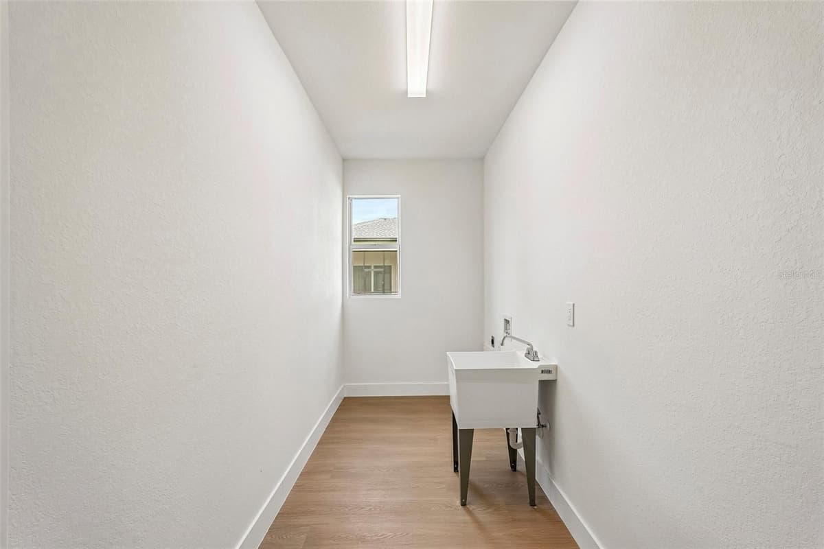 2234 JAMESON AVENUE — photo 15 of 38