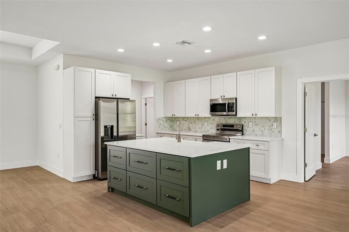 2234 JAMESON AVENUE — photo 5 of 38