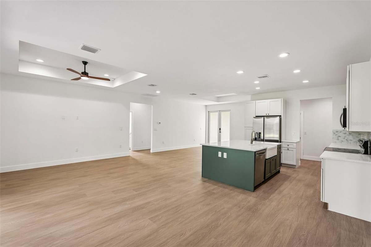 2234 JAMESON AVENUE — photo 6 of 38