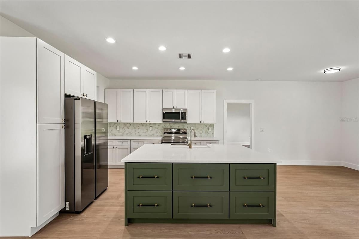2234 JAMESON AVENUE — photo 12 of 38