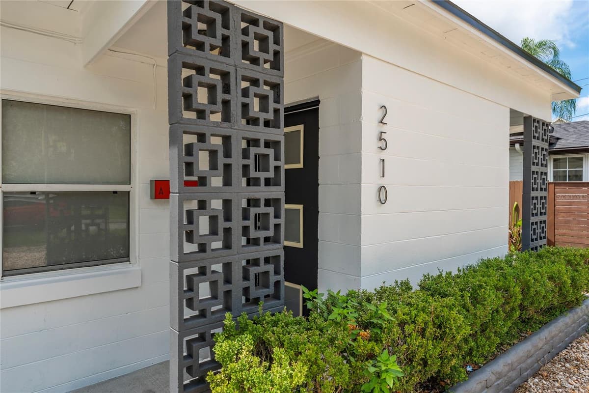 2510 BOYD AVENUE — photo 4 of 52
