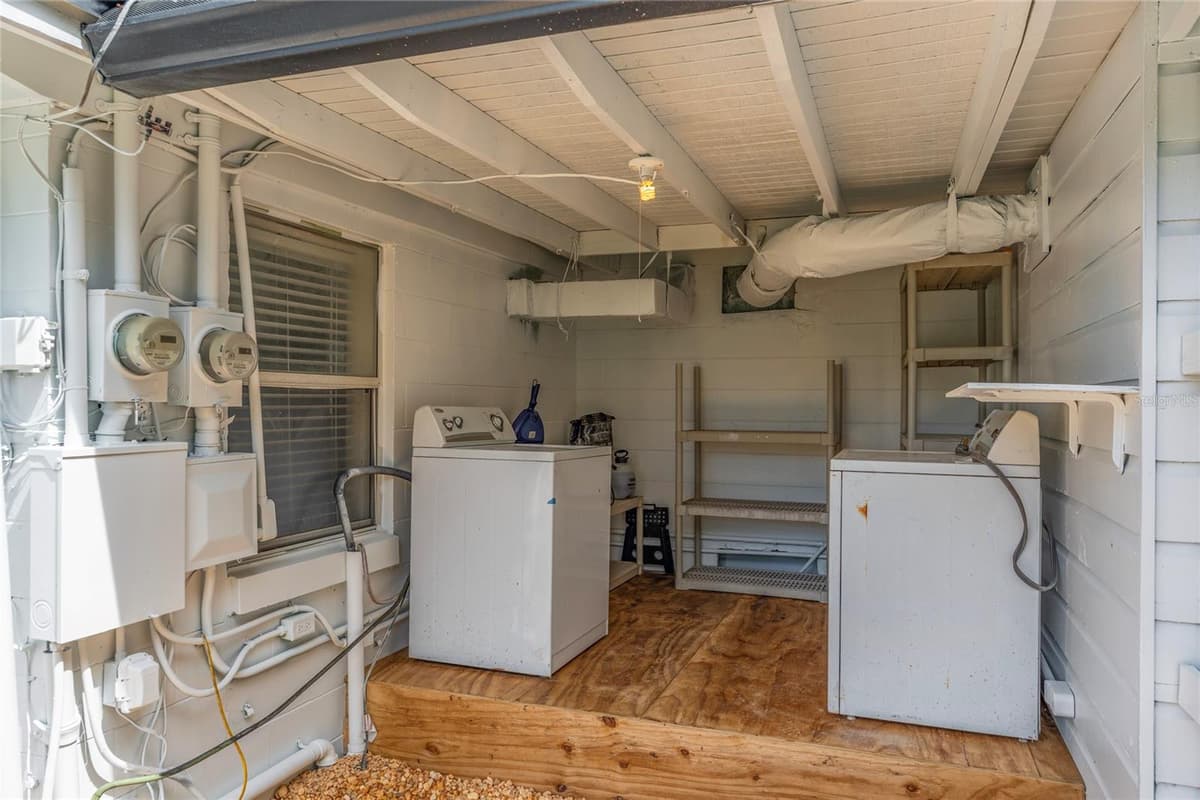 2510 BOYD AVENUE — photo 37 of 52
