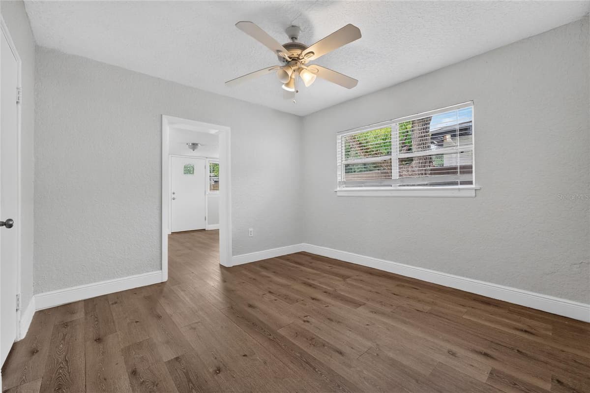 2510 BOYD AVENUE — photo 30 of 52