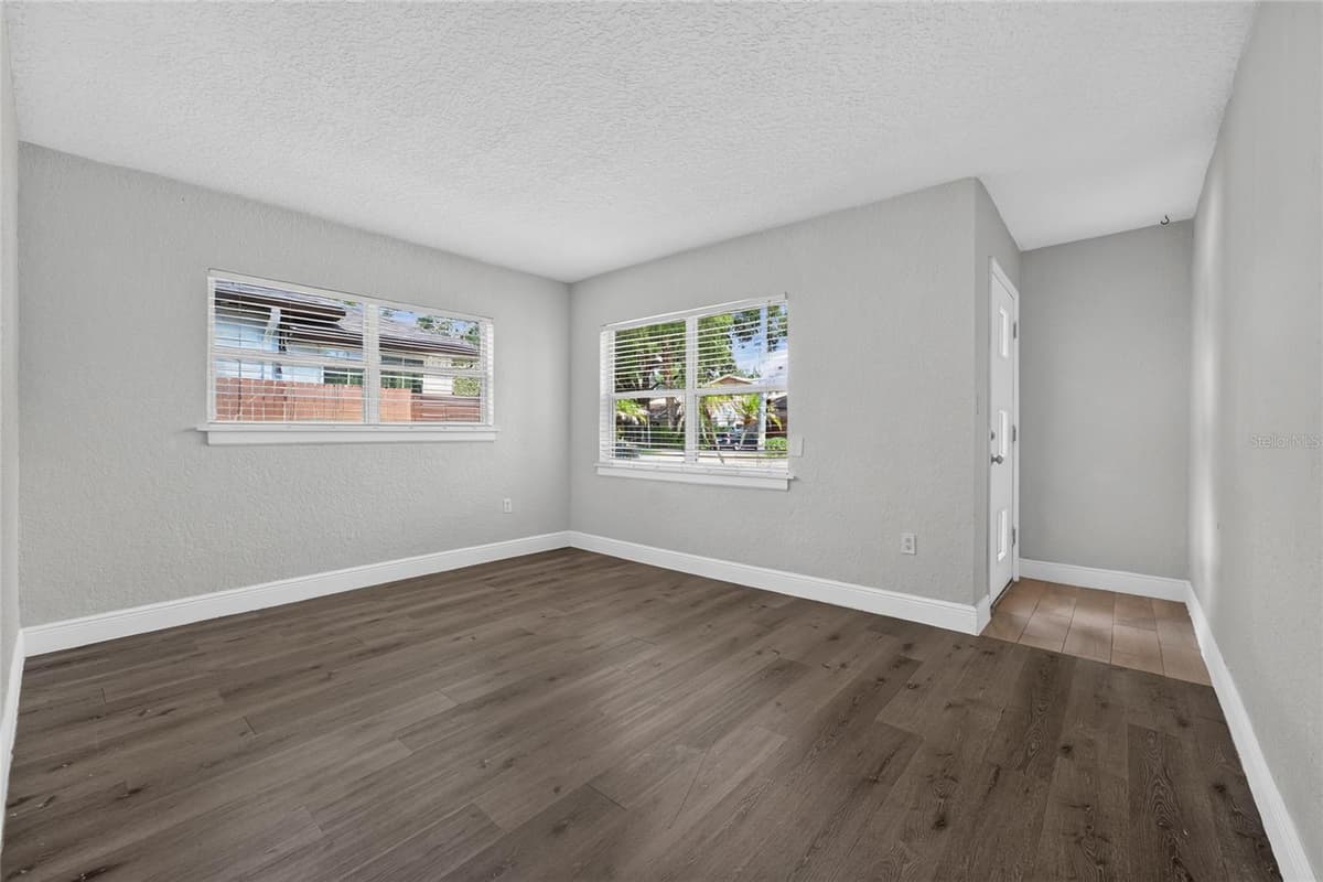 2510 BOYD AVENUE — photo 22 of 52