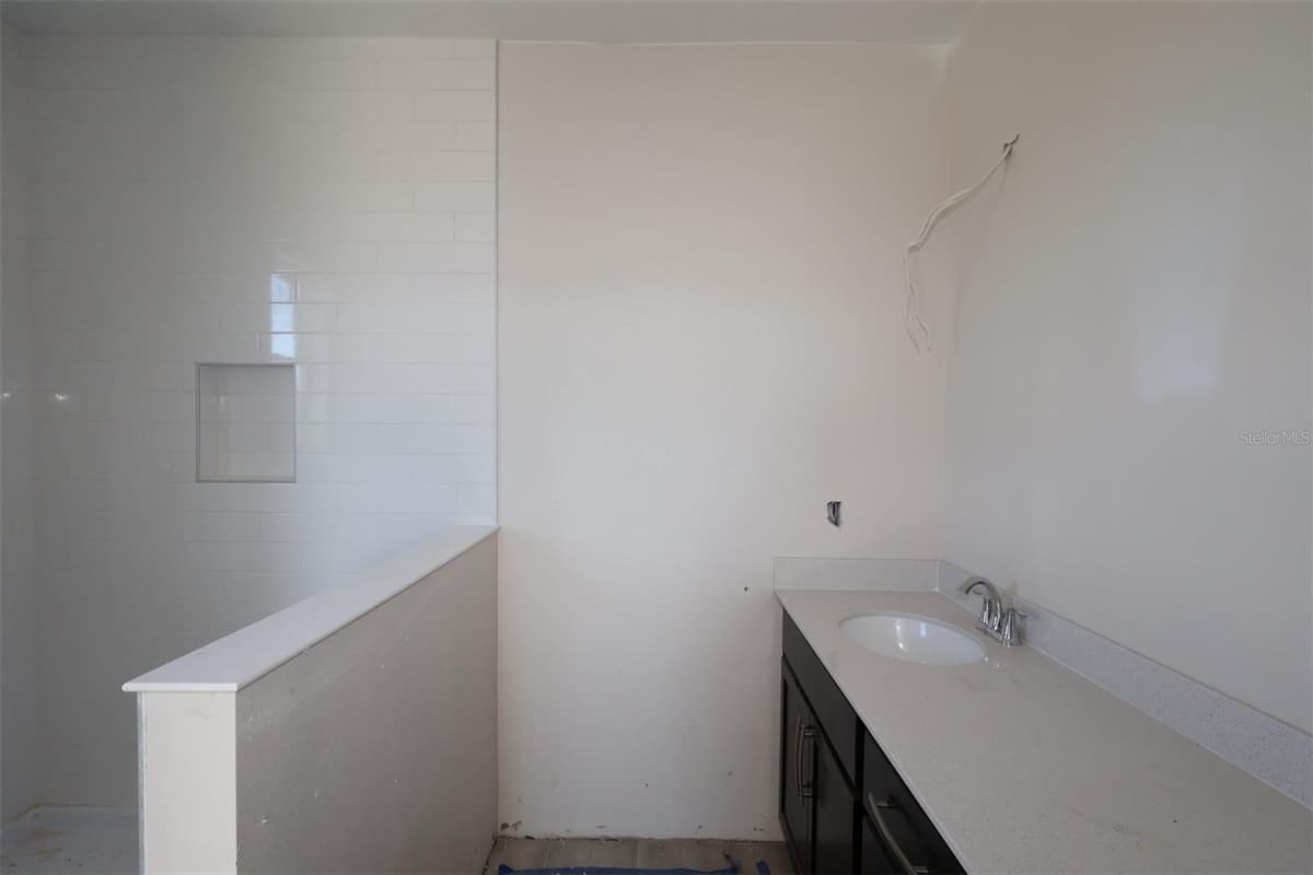 5192 CENTER LAKE RANCH BOULEVARD — photo 11 of 19