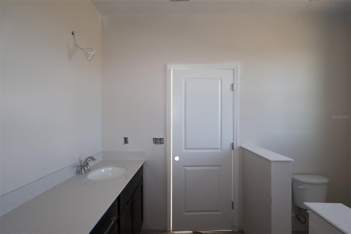 5192 CENTER LAKE RANCH BOULEVARD — photo 10 of 19