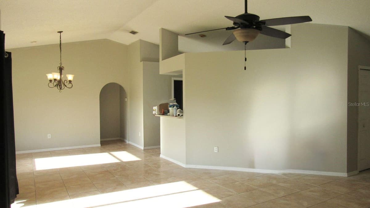 3279 BLYTHE AVENUE — photo 3 of 22