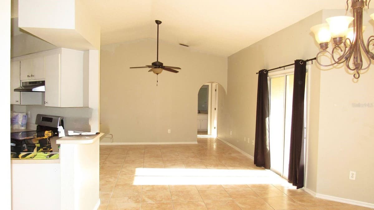 3279 BLYTHE AVENUE — photo 4 of 22