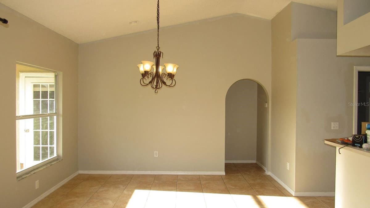 3279 BLYTHE AVENUE — photo 8 of 22