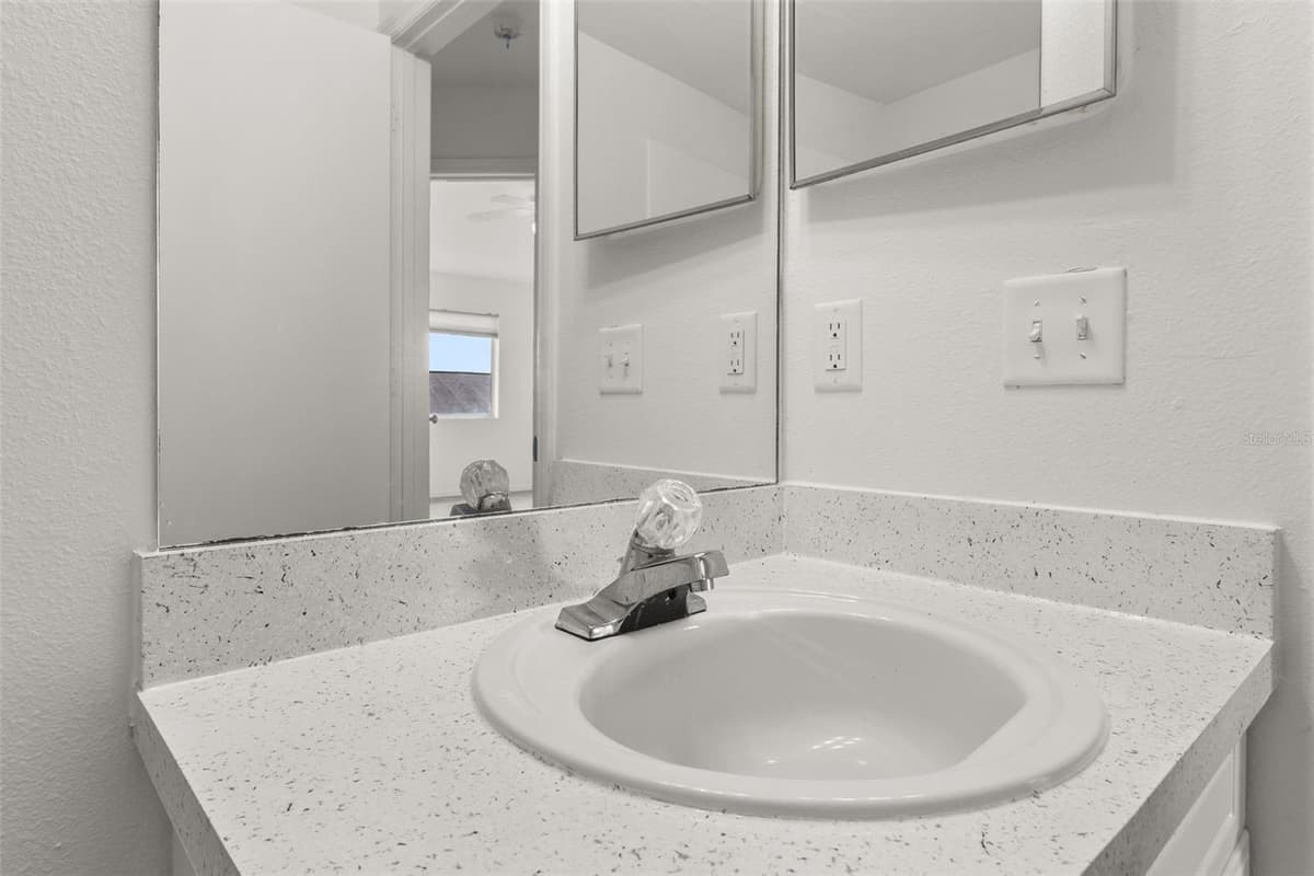 403 ORCHID DRIVE — photo 27 of 41