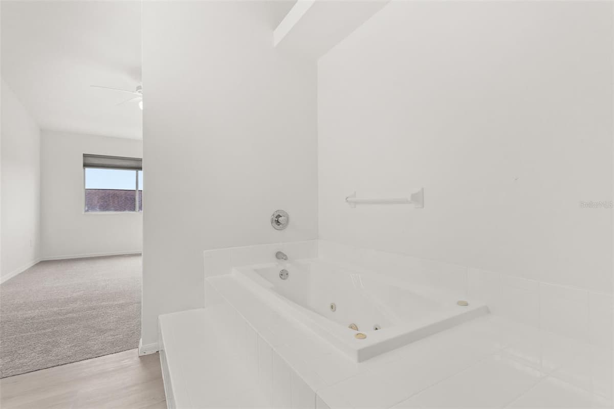 403 ORCHID DRIVE — photo 34 of 41