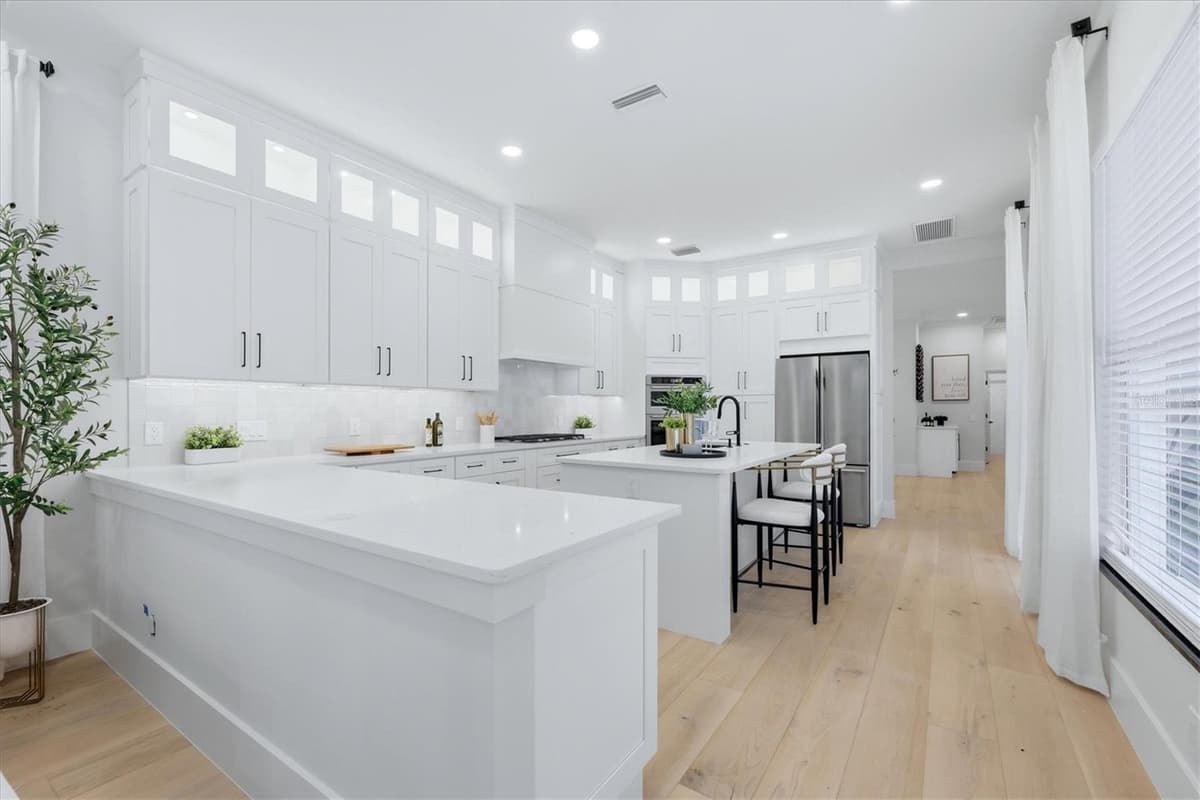 7825 WILTON CRESCENT CIRCLE — photo 16 of 65