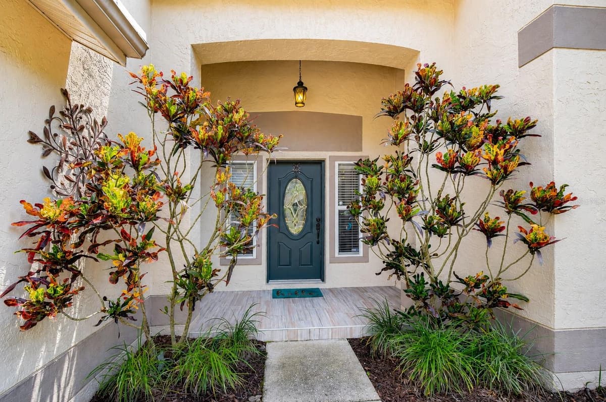 5424 WINDBRUSH DRIVE — photo 8 of 57