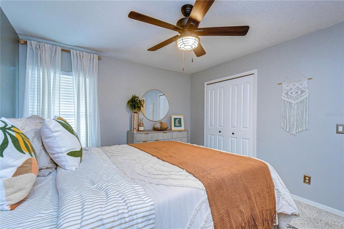 5424 WINDBRUSH DRIVE — photo 42 of 57