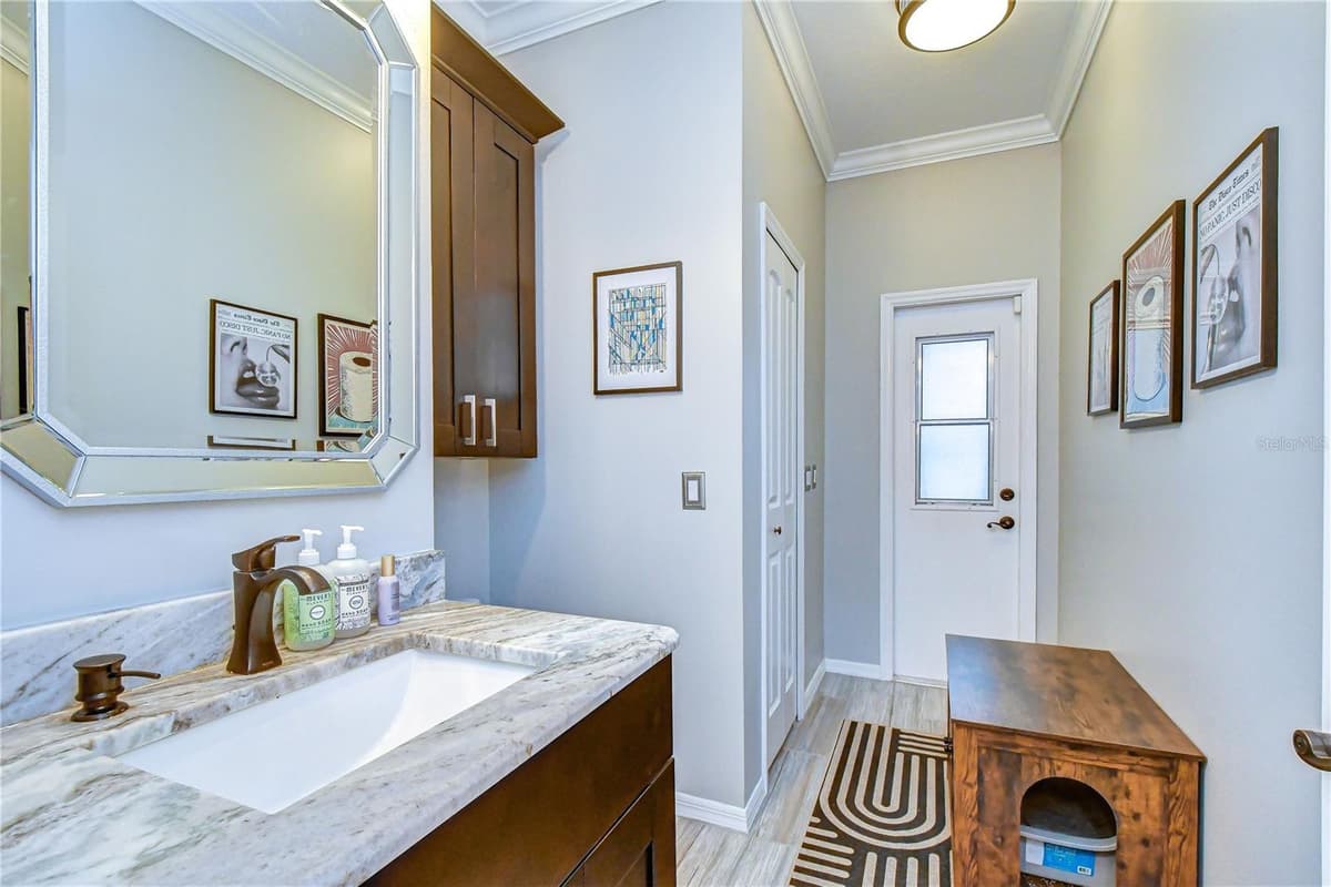 5424 WINDBRUSH DRIVE — photo 48 of 57
