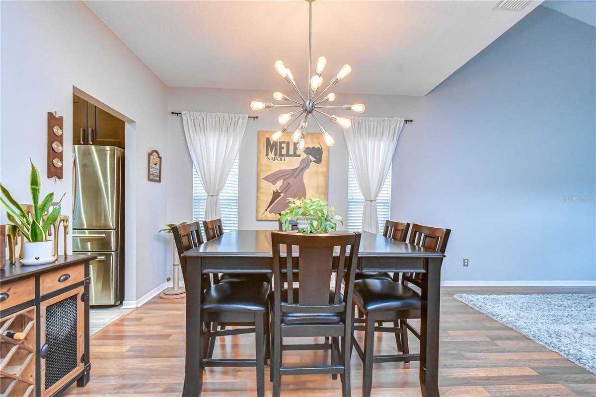 5424 WINDBRUSH DRIVE — photo 18 of 57