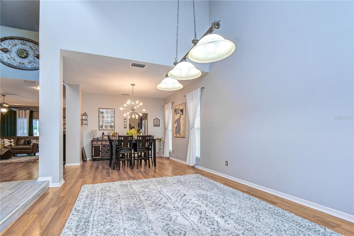 5424 WINDBRUSH DRIVE — photo 15 of 57