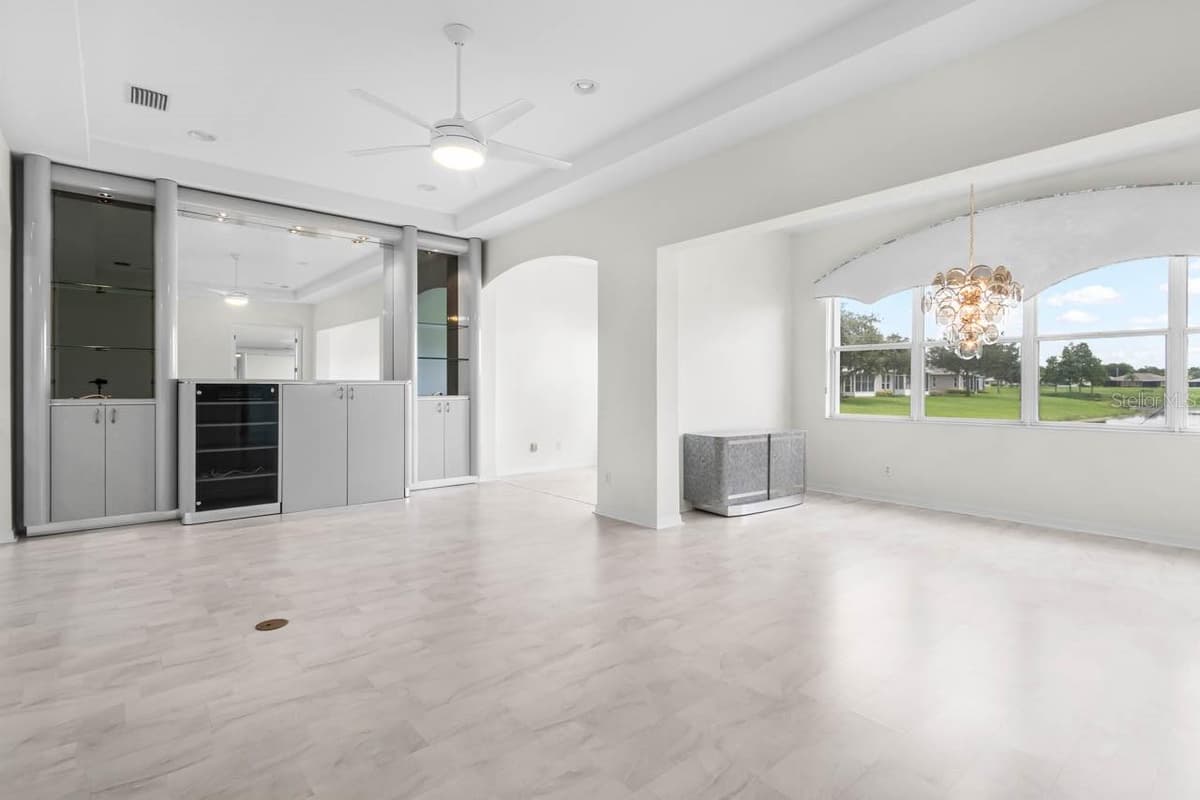 1015 CHELSEA GREENS COURT — photo 10 of 71