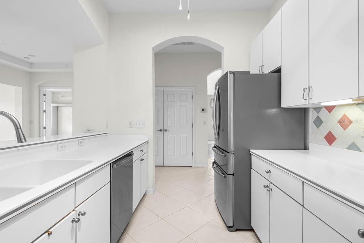 1015 CHELSEA GREENS COURT — photo 15 of 71
