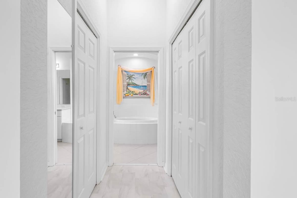 1015 CHELSEA GREENS COURT — photo 29 of 71