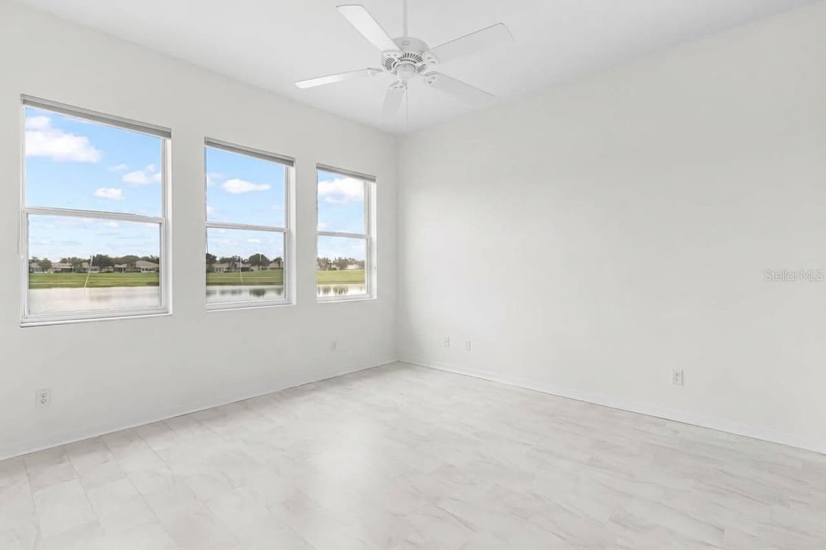 1015 CHELSEA GREENS COURT — photo 25 of 71