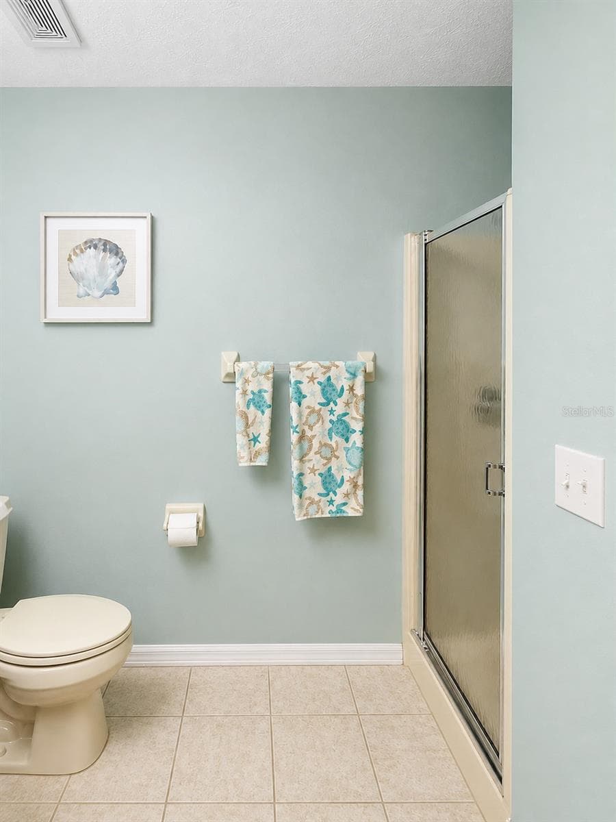 11122 COVE HARBOR DRIVE — photo 16 of 64