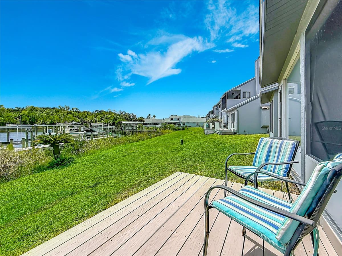 11122 COVE HARBOR DRIVE — photo 33 of 64