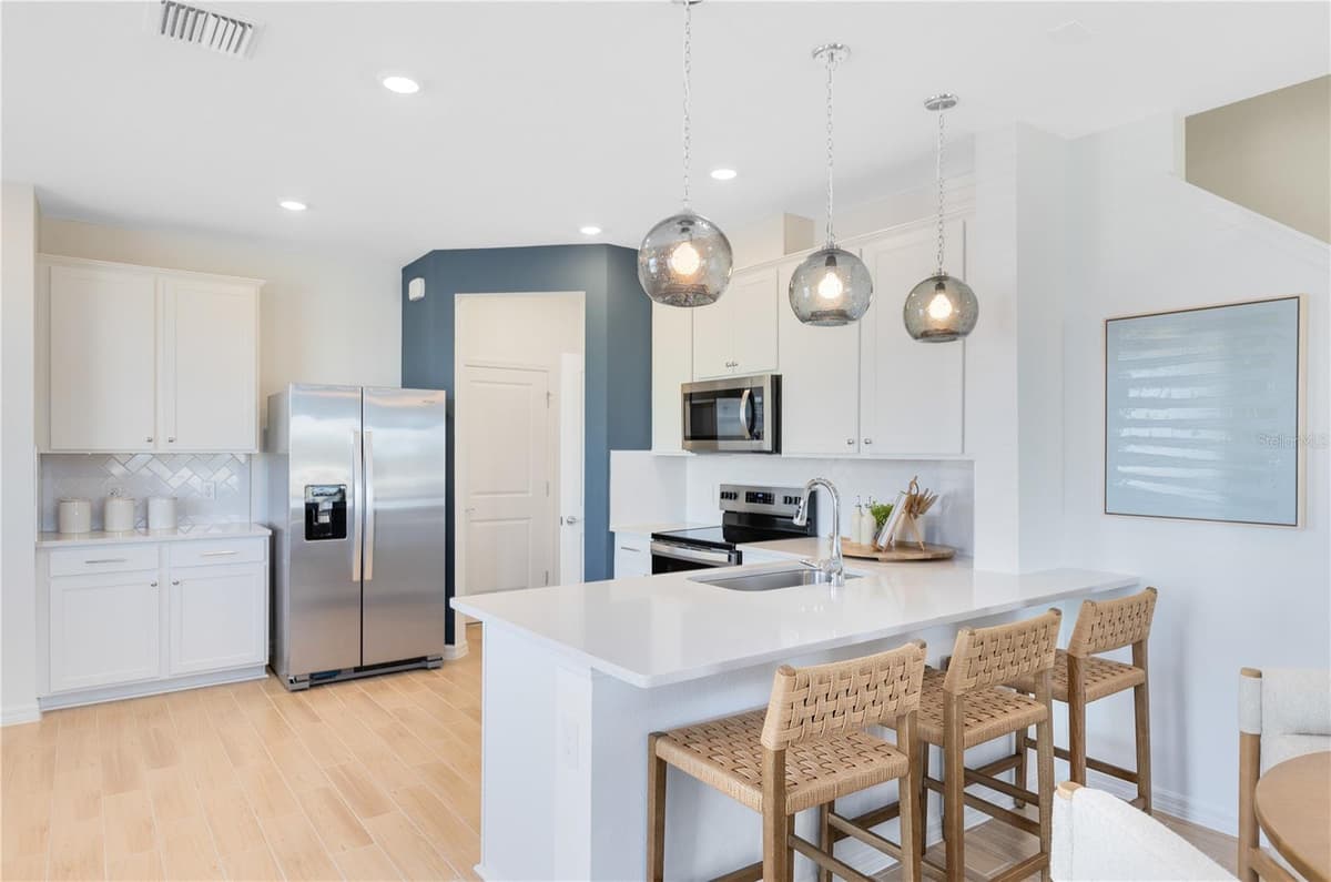 4364 CHESTER SPRINGS BOULEVARD — photo 5 of 26