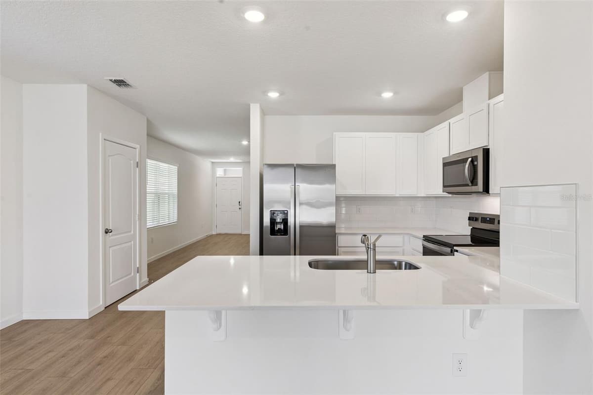 3301 SPINEYWOOD DRIVE — photo 16 of 38