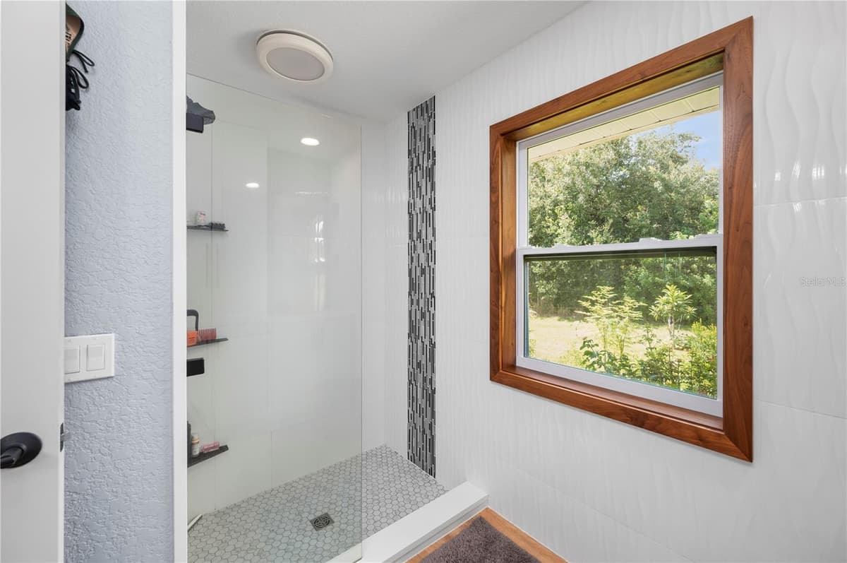 10789 CYPRESS BEND AVENUE — photo 47 of 84