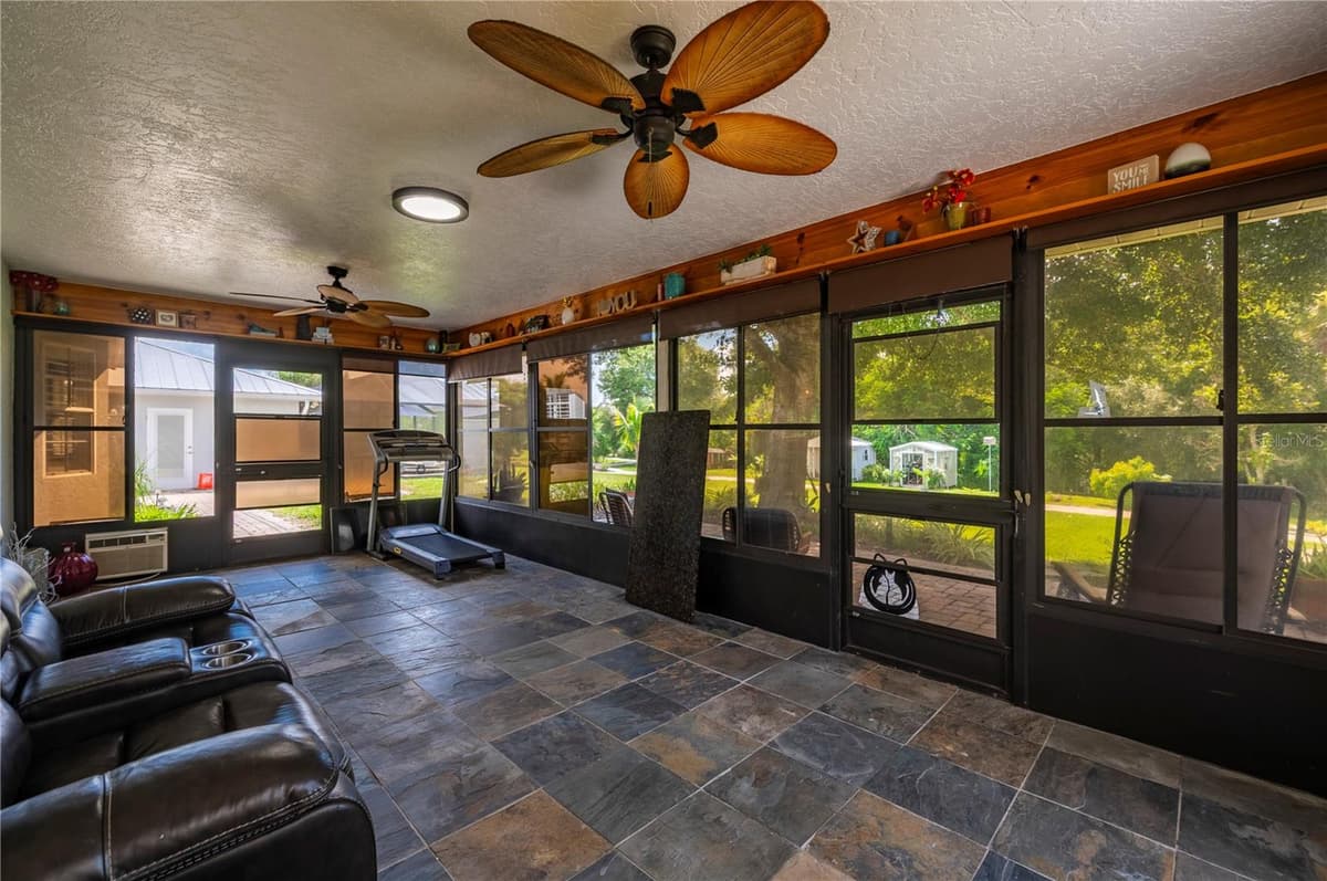 10789 CYPRESS BEND AVENUE — photo 51 of 84