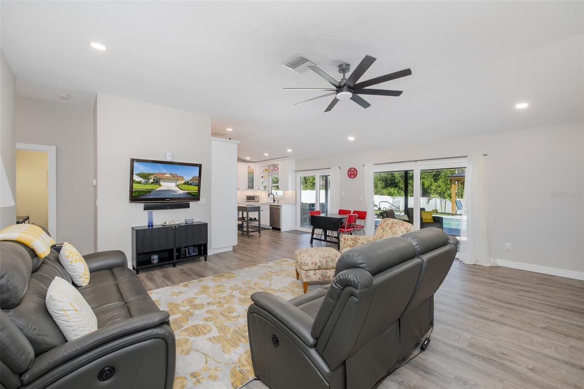 9503 CALLE ALTA — photo 13 of 84